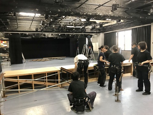 ECE1A95B-5E11-4F53-9551-B856A2216351