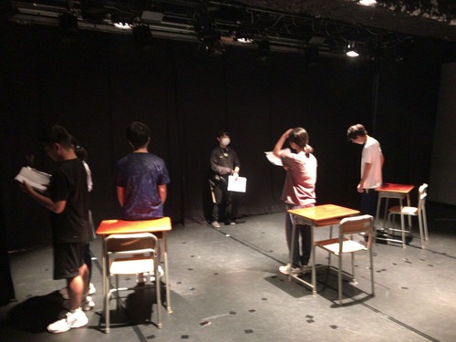 7AA9B972-E16D-4205-9605-72C37AE3042F