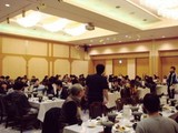 スキー実習の食事風景