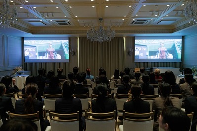 1203�饸�� (112)