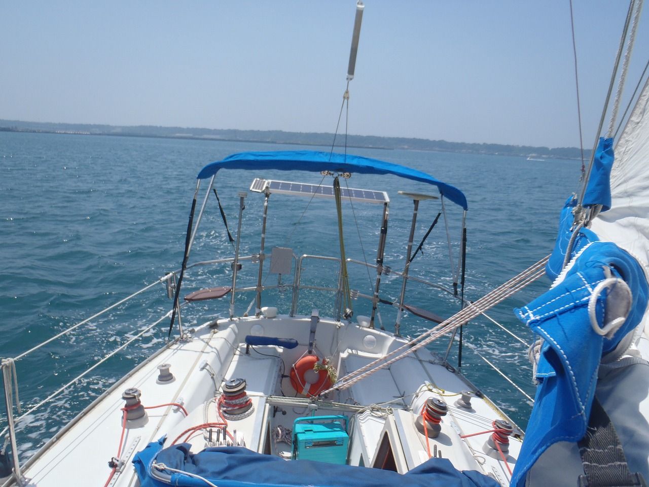 エンゲル冷蔵庫のソーラーでの常設駆動 ｒｅｄｓｕｎのヨット記録