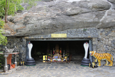 カオ・ディー・サラック寺院