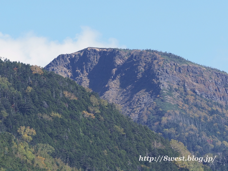 根石岳