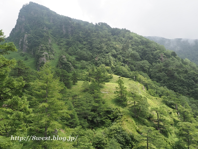 牙山の岩場5