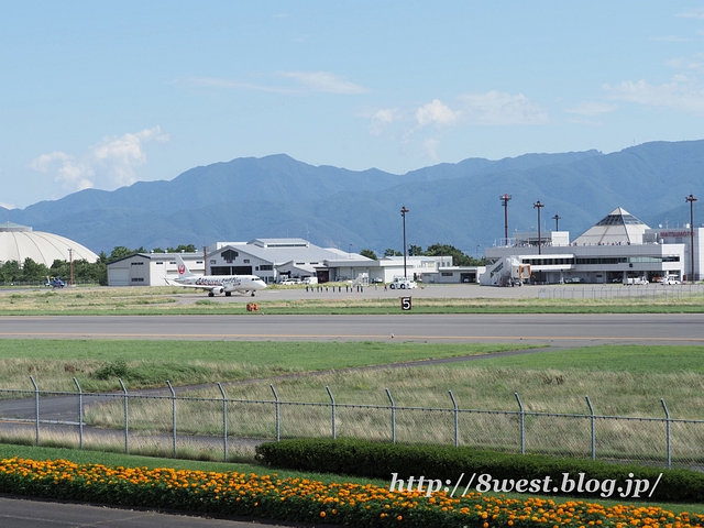 松本空港