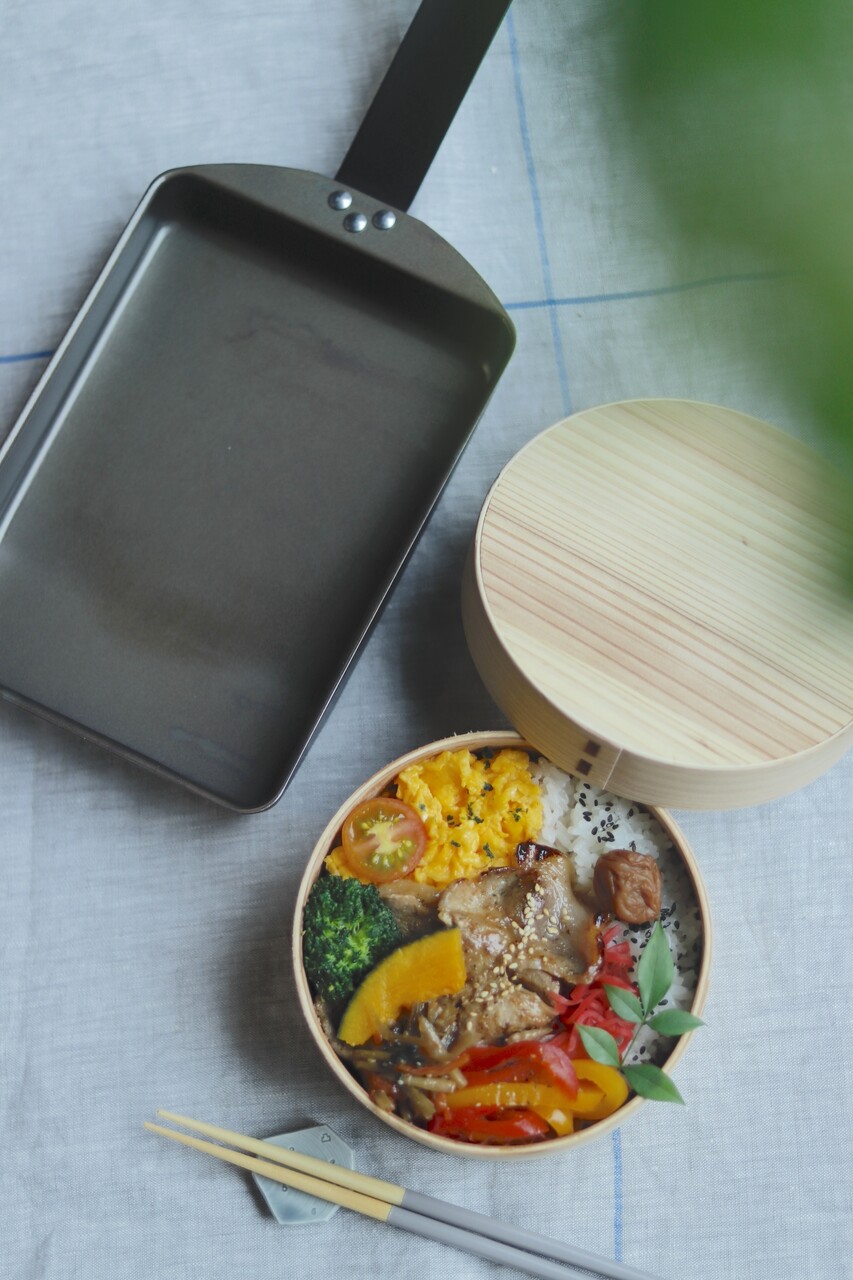 鉄なのに軽い！手作り一点物の特大フライパン。 鉄なのに軽い