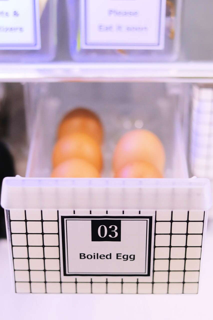 セリア これは卵パックのためのもの 驚きのジャストサイズのケースで冷蔵庫収納をプチ改善 With Lattice Powered By ライブドアブログ