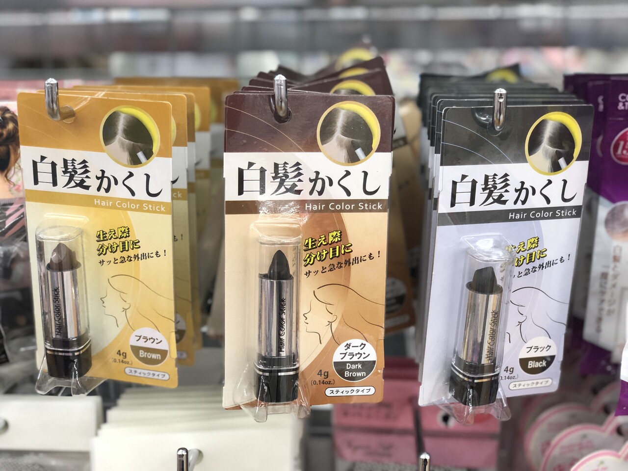 アラフォーの悩みがまさかのダイソーで解決！ リップのようなリタッチ 