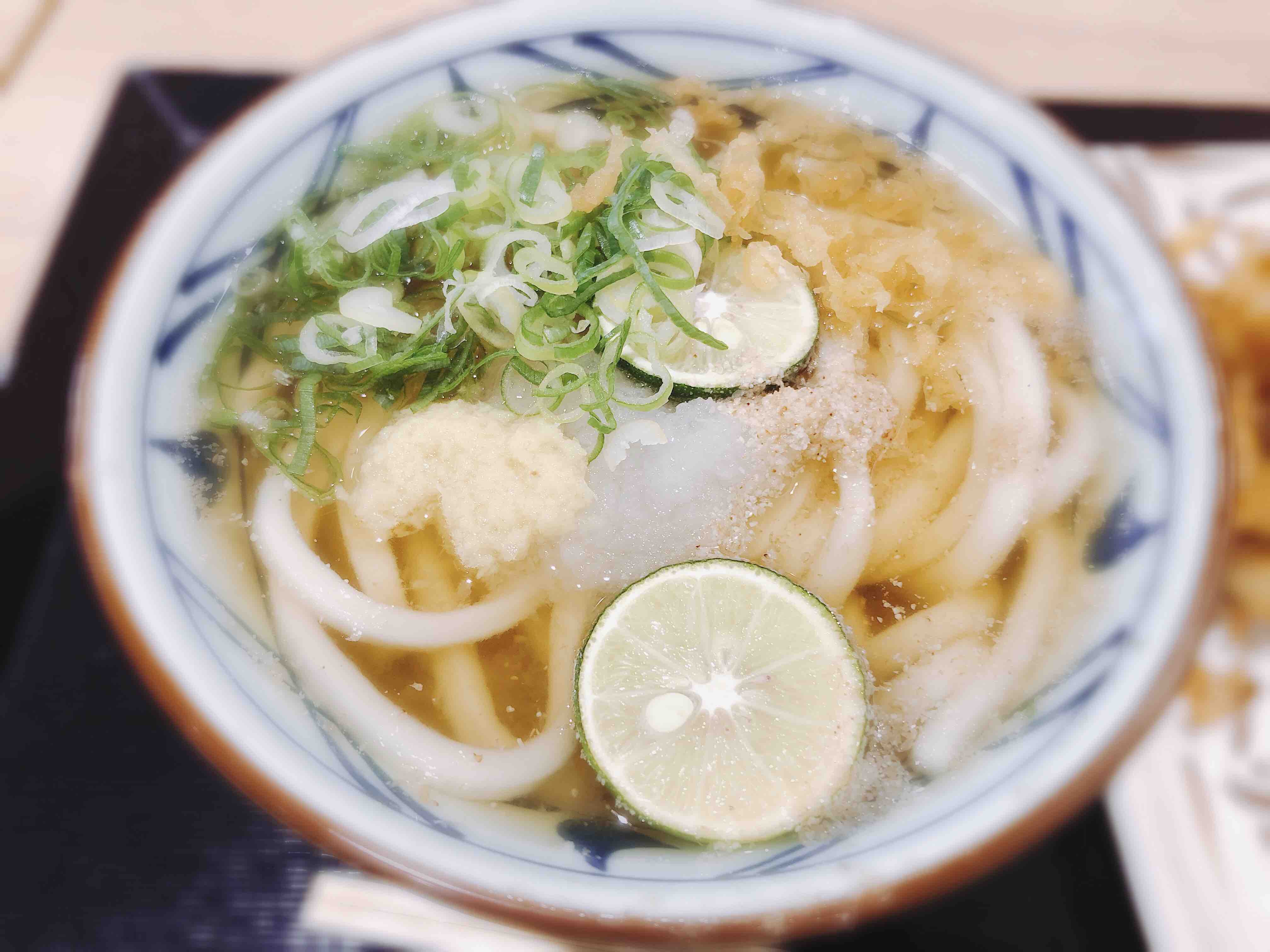 ゆずおろし冷かけ 丸亀製麺 Nabegonの金魚のあぶく