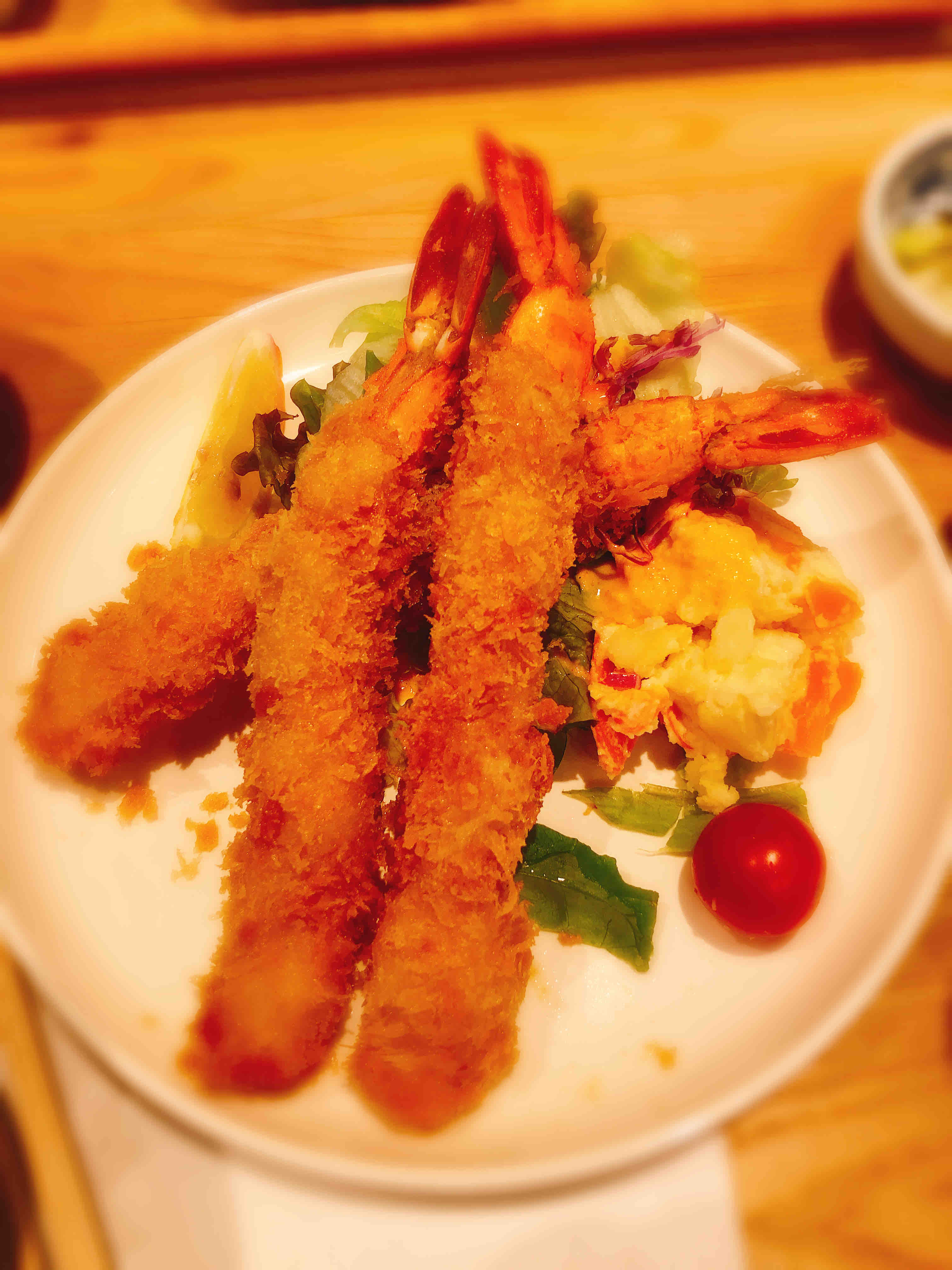 大海老フライ定食 花一番 Nabegonの金魚のあぶく 大海老フライ定食 花一番 Nabegonの金魚のあぶく