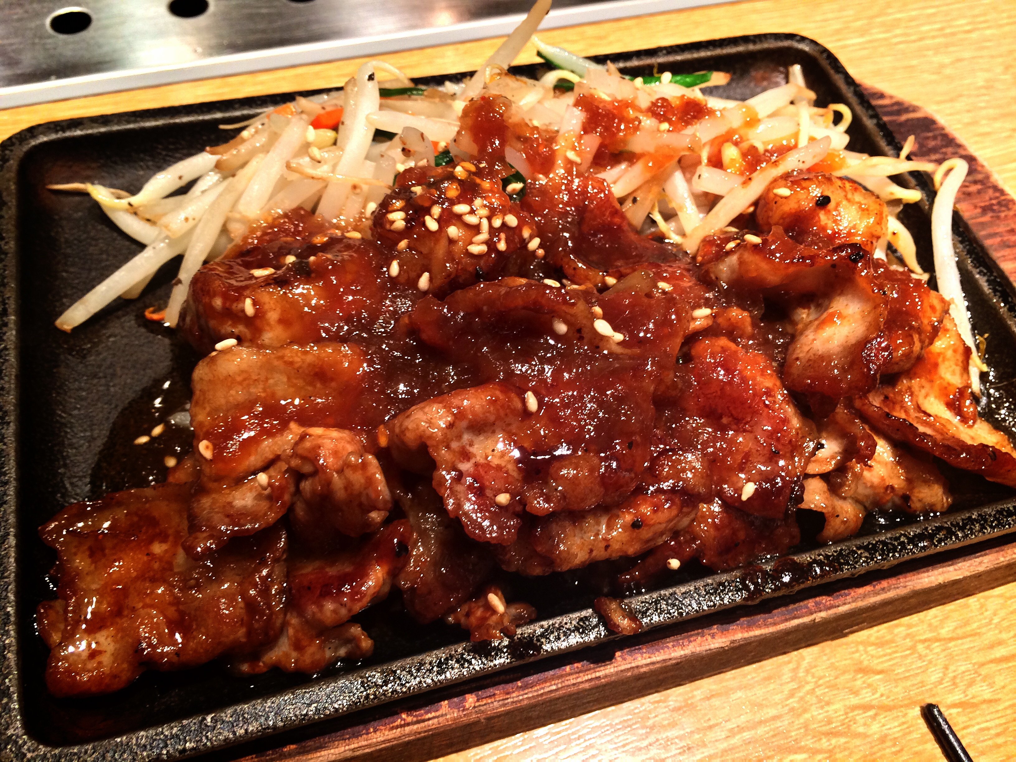 肉丸定食 博多ホルモン 梅田ヨドバシカメラ店 Nabegonの金魚のあぶく