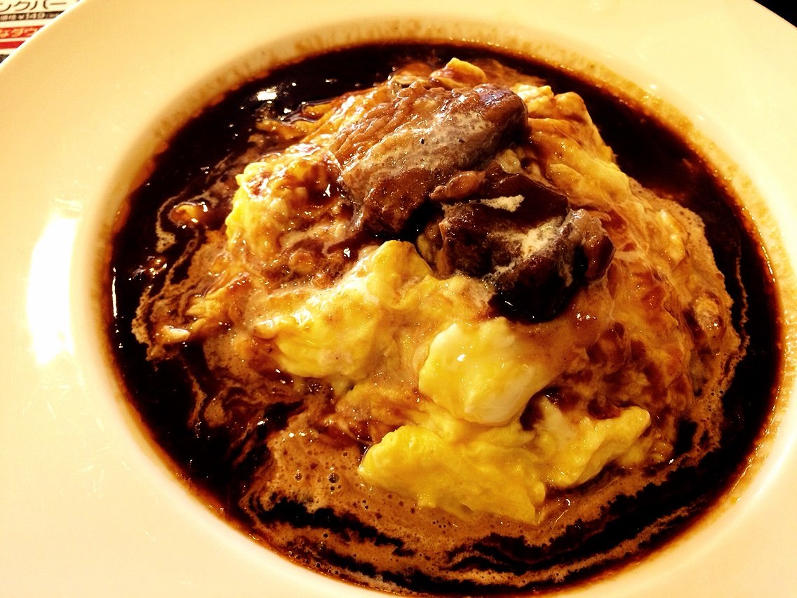 オムライス ビーフシチューソース ガスト Nabegonの金魚のあぶく オムライス ビーフシチューソース ガスト Nabegonの金魚のあぶく