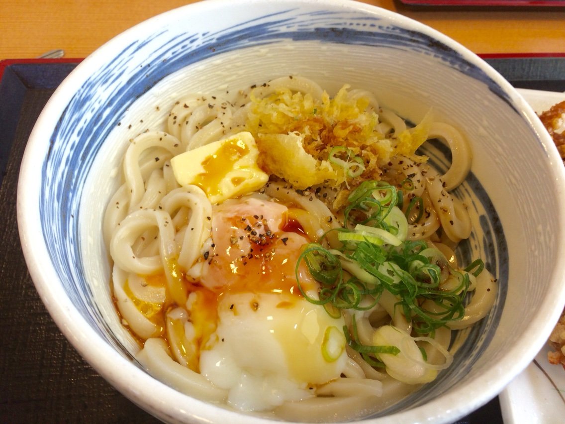釜バターうどん 琴平製麺所 Nabegonの金魚のあぶく