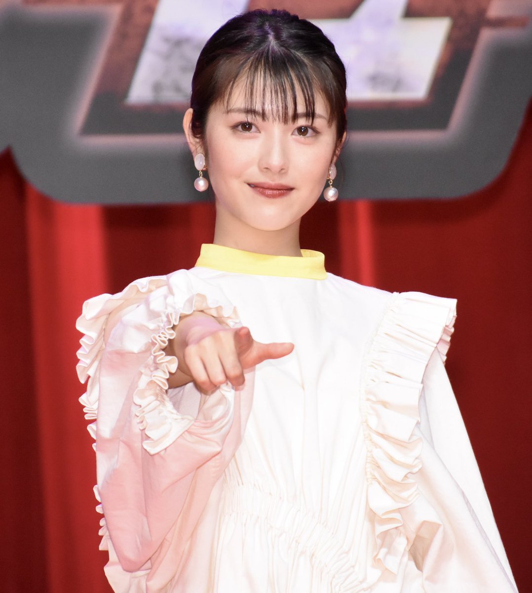 朗報 浜辺美波 浅倉南役 日高のり子との対面に感動 名探偵コナン 完成披露舞台挨拶wwww Nabeshowの龍脈news便 朗報 浜辺美波 浅倉南役 日高のり子との対面に感動 名探偵コナン 完成披露舞台挨拶wwww Nabeshowの龍脈news便