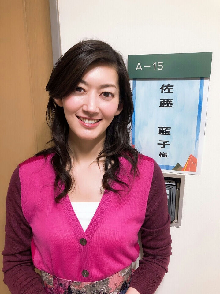 衝撃 佐藤藍子 年齢重ねる女性へエール 負けたという言葉は使いたくない W W W Nabeshowの龍脈news便