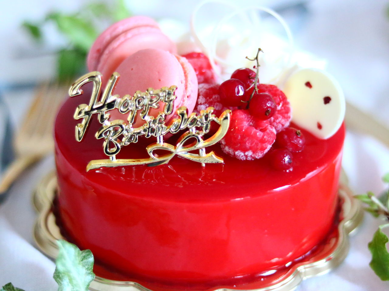 真っ赤なラズベリームースケーキ イロトリドリ