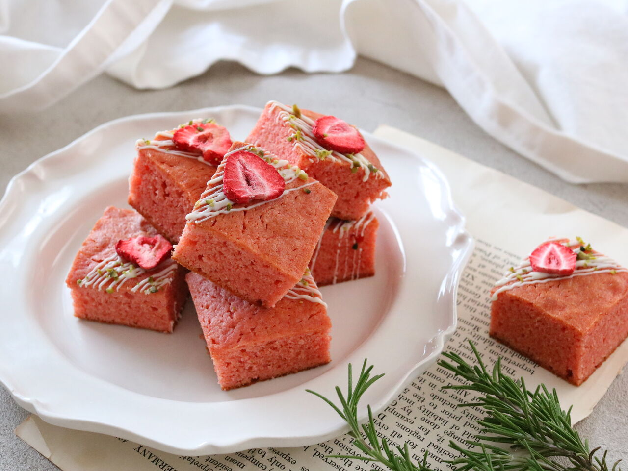 苺のブラウニー レシピあり イロトリドリ