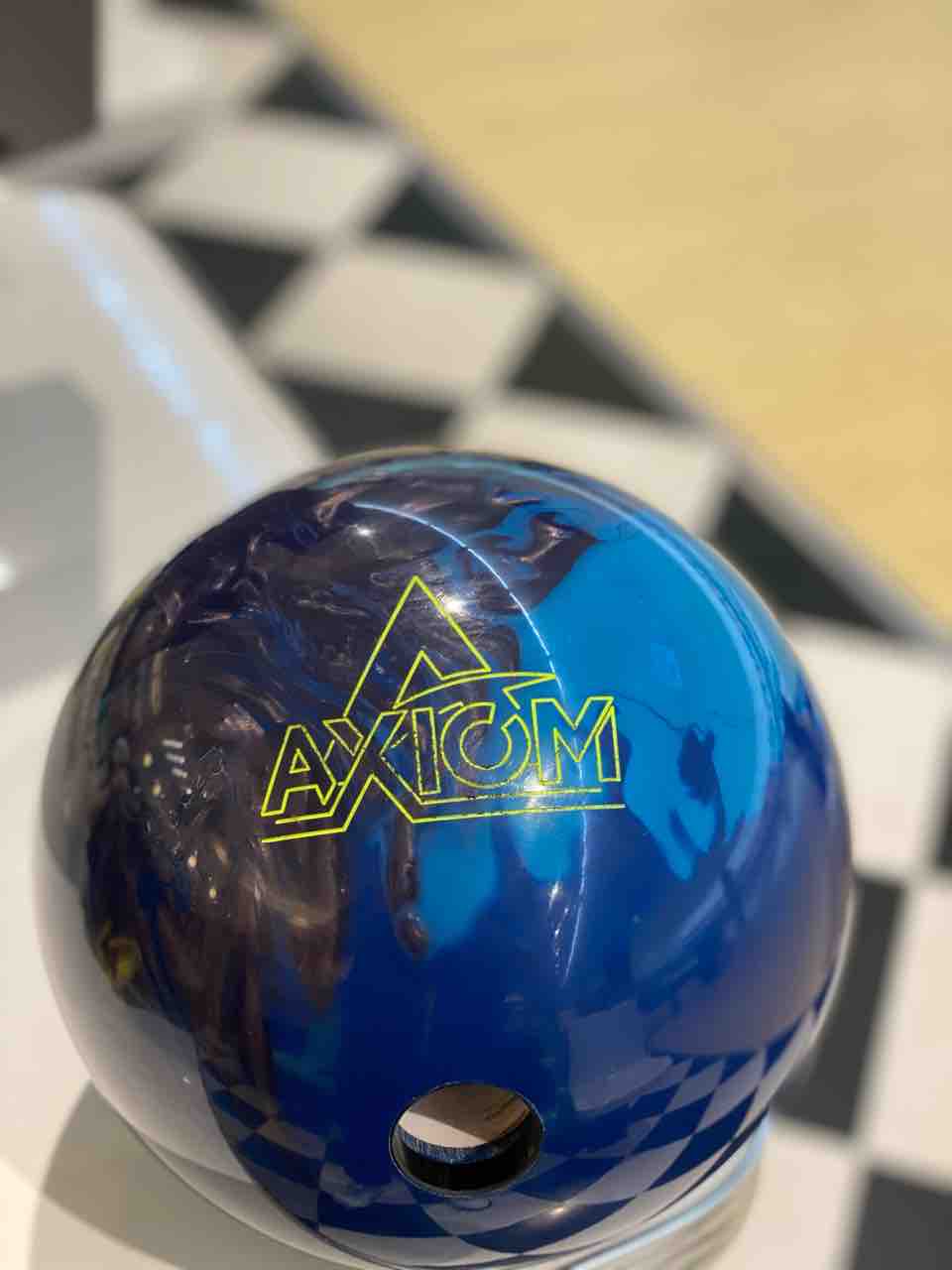 ストーム アクシオムツアー15p ボウリングボール ストーム アクシオム