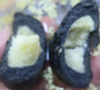 黒ごままん