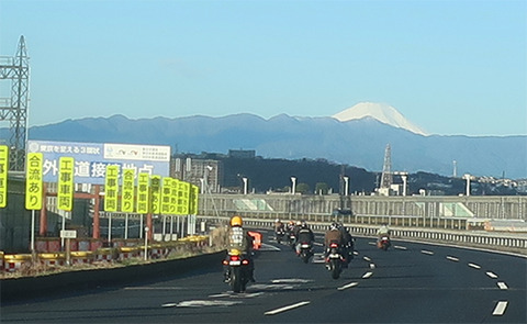 東京料金所手前の富士