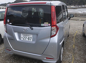 レンタカー後ろ