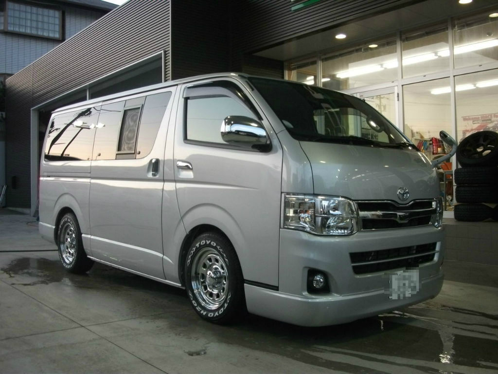 デイトナ メッキ ナスカータイヤ ハイエース、キャラバンなどに