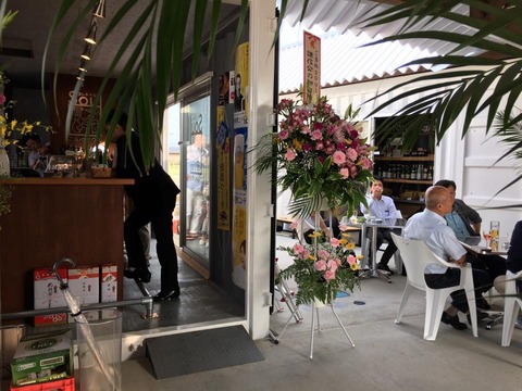 13450927_567603686754216_403484195378611386_n