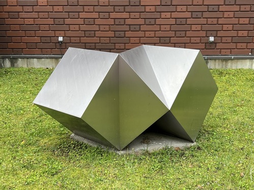 堀内正和《三つの立方体A》1978