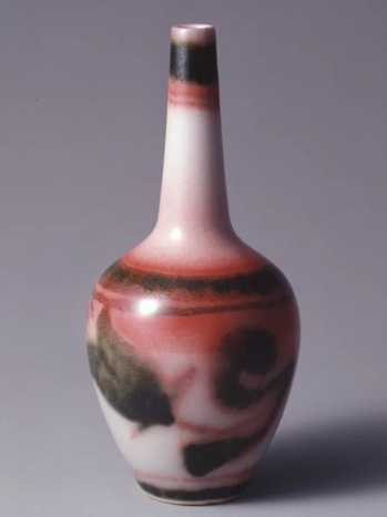 河井寬次郎「草花文花缾」大正10年(1921)