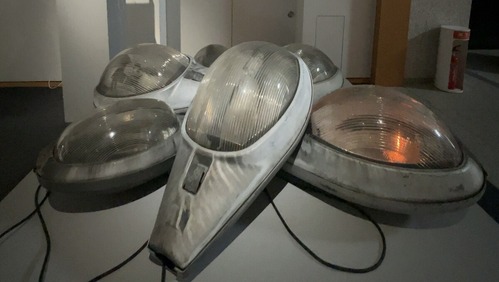 毛利悠子「アーバン・マイニング:ツナ」2017