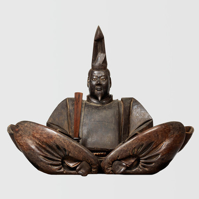 伝源頼朝坐像　鎌倉時代・13～14世紀