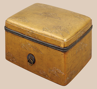 h68　片輪車螺鈿手箱　鎌倉時代　13世紀