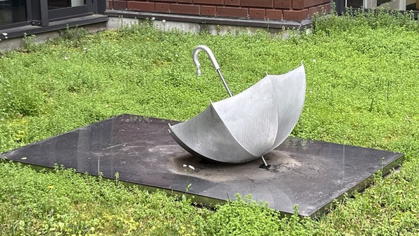 建畠覚造《さ傘(天の点滴をこの盃に)》1973