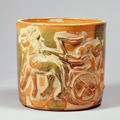 河井寬次郎「三彩車馭文煙草筒」大正11年(1922)-001