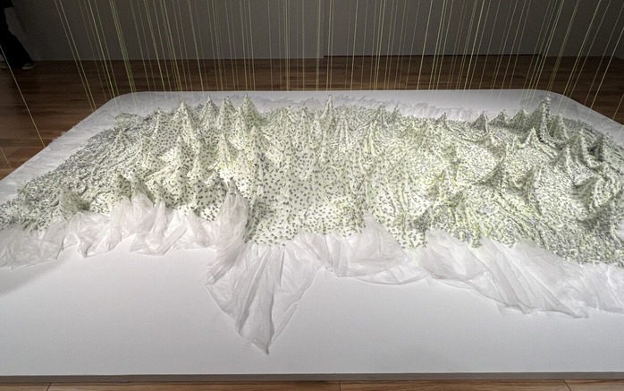 永田綾美「floating ballast」2022