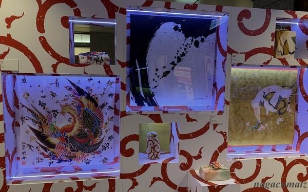 左紫舟　中コシノヒロコ　右絹谷香菜子