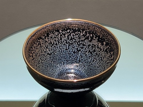 【高級品】建盞 異文化間の陶磁器芸術 曜変天目から俵屋宗達まで国宝7点「響きあう名宝−曜変・琳派の