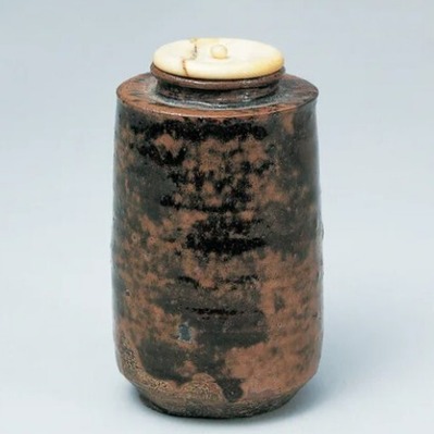 重要美術品 「瀬戸肩衝茶入 出雲肩衝」桃山時代(16~17世紀)