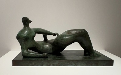014ヘンリー・ムア Henry Moore「横たわる人体」1976