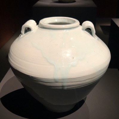 瀧田項一「白磁耳付大壺」1979-001