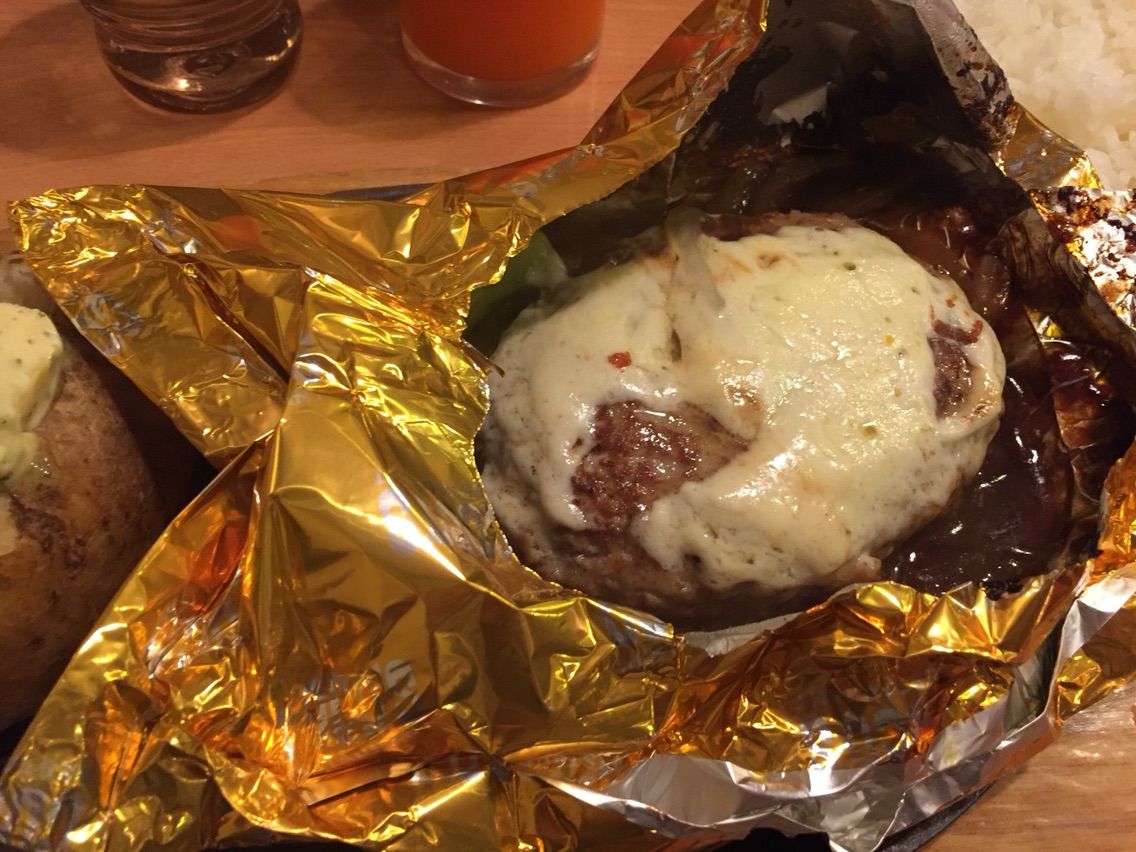 5種チーズの包み焼きハンバーグ ココス大館店 デイリーオーダテ