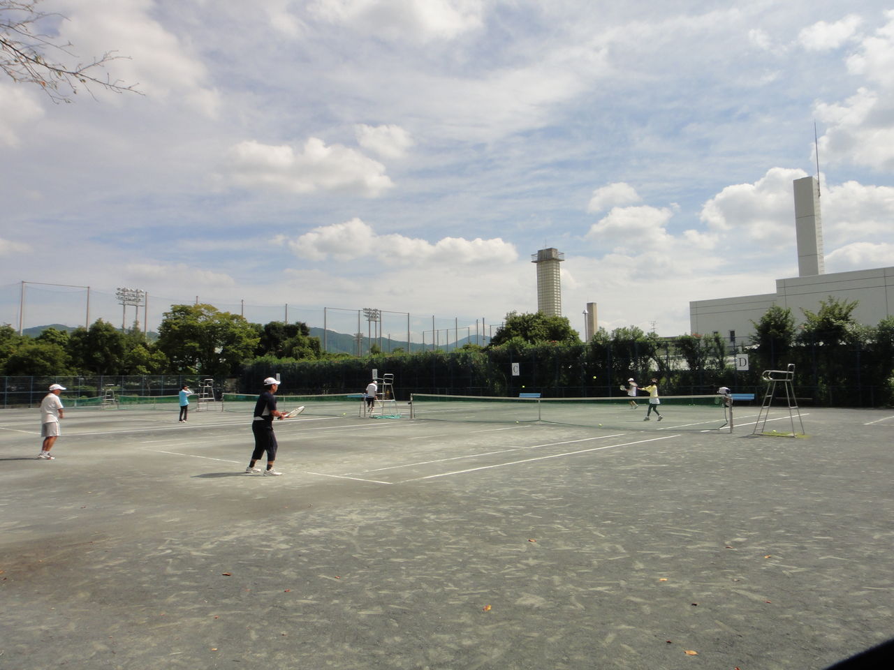 南寝屋川公園テニスコート ながむら鍼灸整骨院 南寝屋川公園テニスコート ながむら鍼灸整骨院