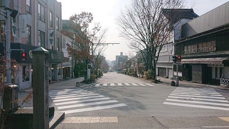 12月6日から車の通行開始 大門町の修復工事が完了 : 小林玲子の善光寺 