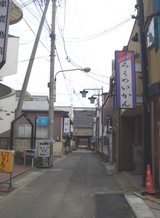 明行寺大門通り