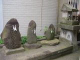 新田町公民館脇庚申塔など