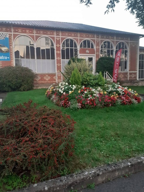 25600CBD-EF1D-48EA-8E16-733F85A515E4