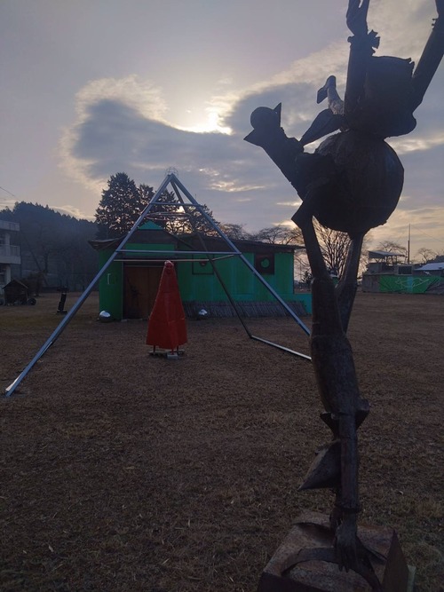 3F661E55-59CE-4D90-922A-F5C5C0B2F74B