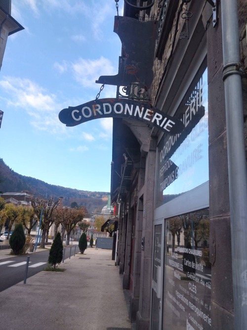 AEA3E434-1079-40B3-BD3F-DD81910B9CF6