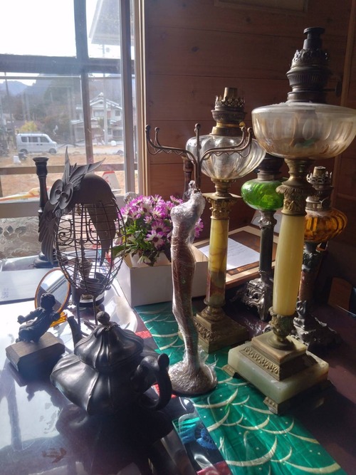 48338368-9650-483B-8ECA-72580A145750