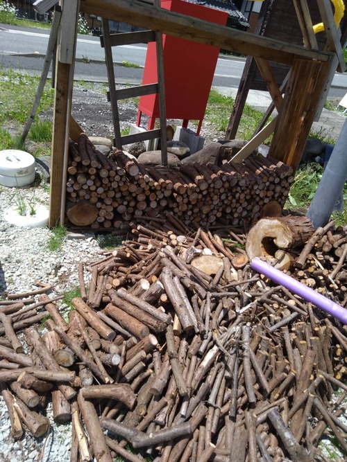 ED589F83-9DBE-4B16-A26A-C150F367B38B